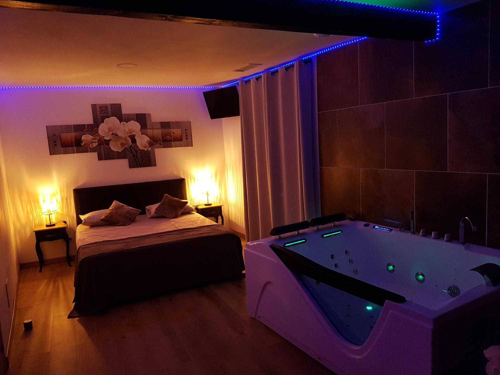 Love Room Jaccuzi Puisserguier Exterior foto